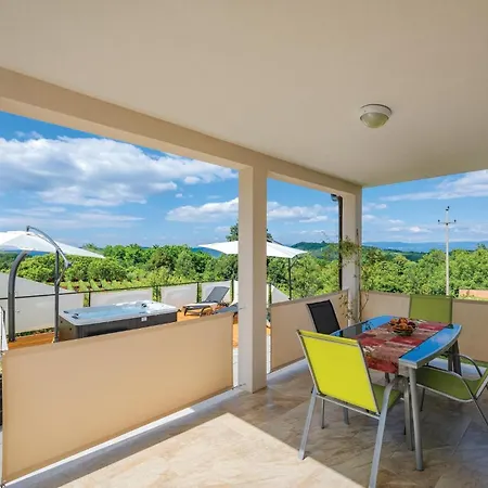 Two-bedroom In * Rakotule